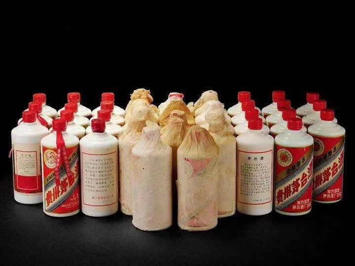 细水乡日照岚山回收酒价格哪里回收(附近上门回收茅台酒）?